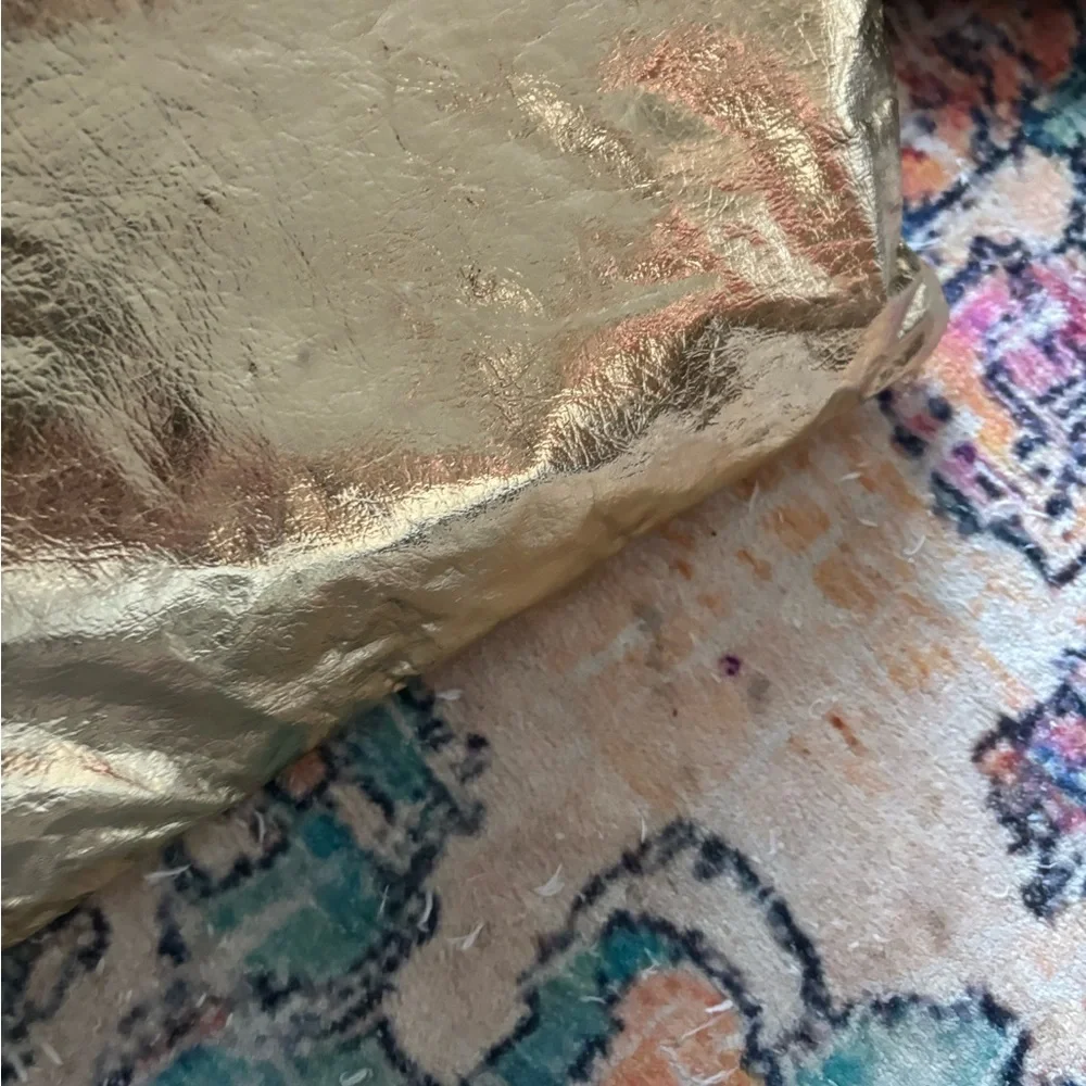 Vintage Lucite handles Chic Gold Clutch with Tortoise Shell lucite Detail - Picture 2 of 5